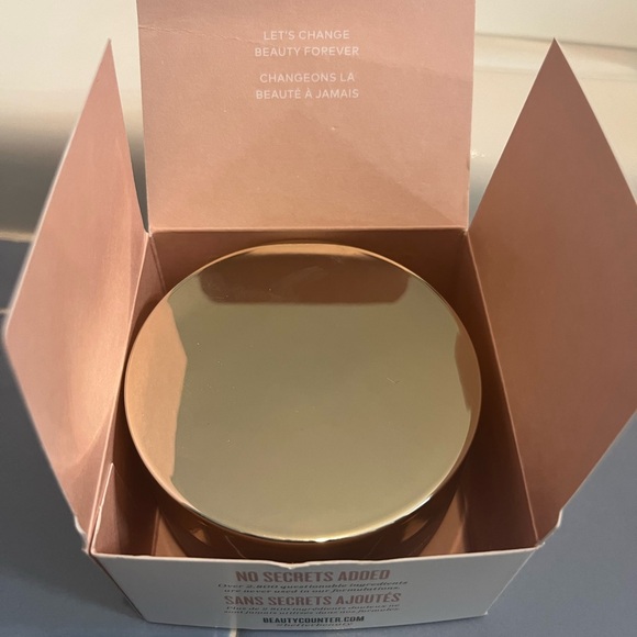 Beautycounter Tetrapeptide Supreme Cream - Picture 4 of 6